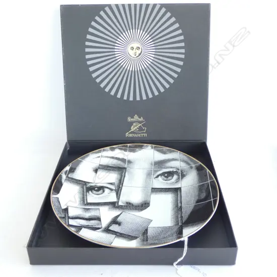 FORNASETTI PLATE IN BOX - BLOCK  FACE
