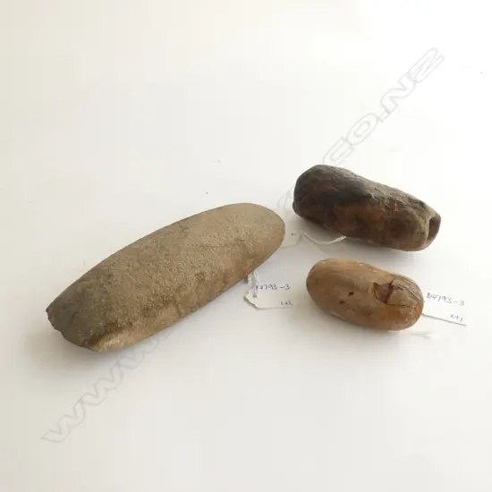 PACIFIC ADZE & 2 NATURALLY FORMED STONES 