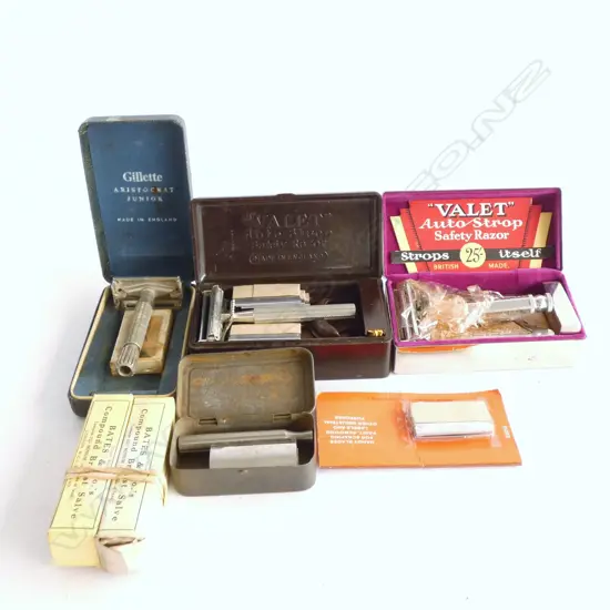 TRAY OF 4 OLD SAFELY RAZORS - 2 VALET NICKEL & BAKELITE CASED, PACK BLADES / SALVE ETC.. 