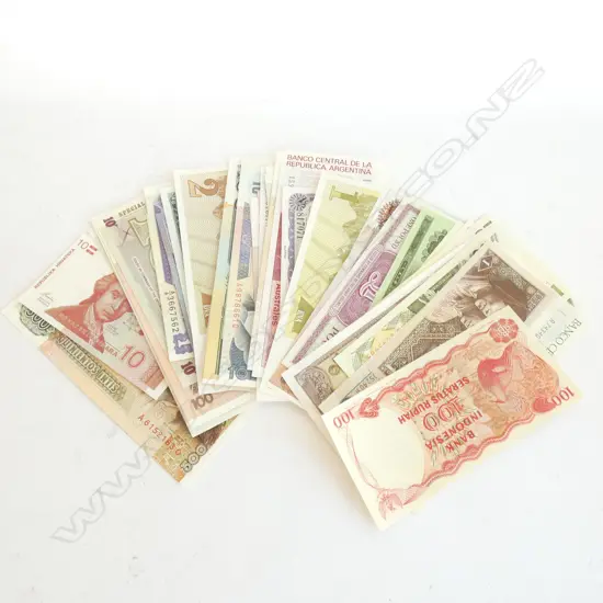 WORLD BANKNOTES, ALL BRAND NEW  - 1940s -1990s, INCLUDES BRITISH ARMED FORCES NOTES - ABT 45 NOTES