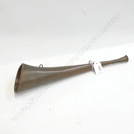 SMALL VINTAGE COPPER HUNTING STYLE HORN