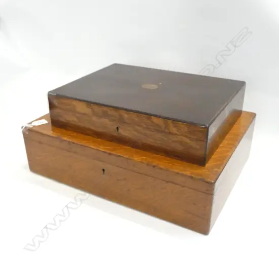 2 EMPTY WOODEN BOXES W. 475MM