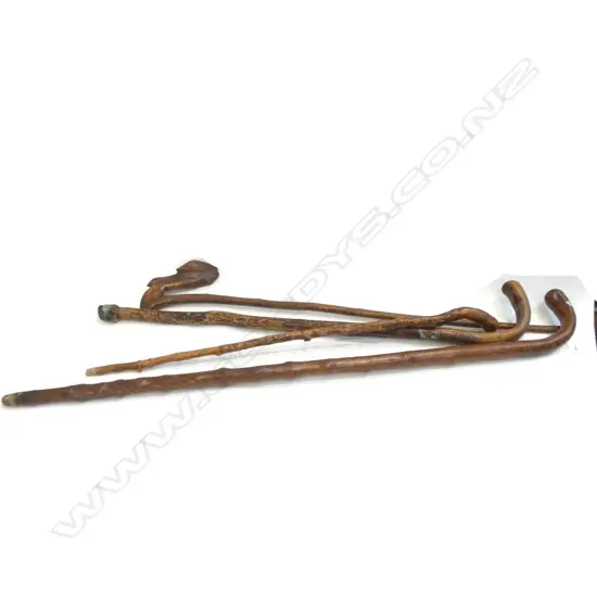4 VINTAGE WALKING STICKS L. 880MM