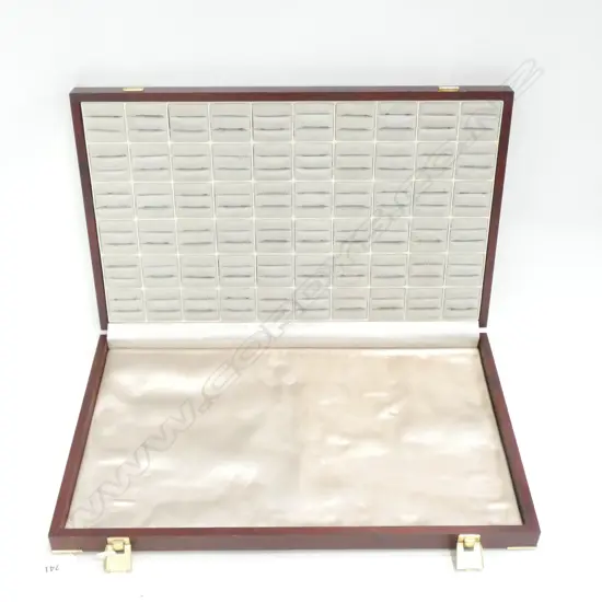 TRAVELLERS JEWELLERY DISPLAY CASE - 410 X 250MM