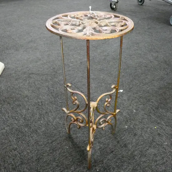 VICTORIAN STYLE IRON STAND H. 560MM