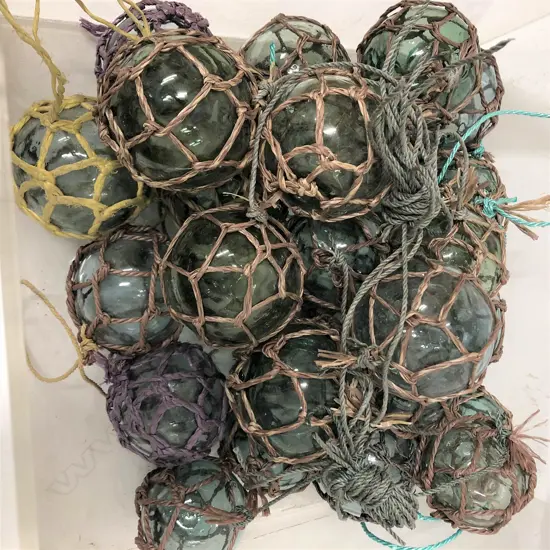 25 SMALL GLASS FISHING FLOATS WITH NETTING