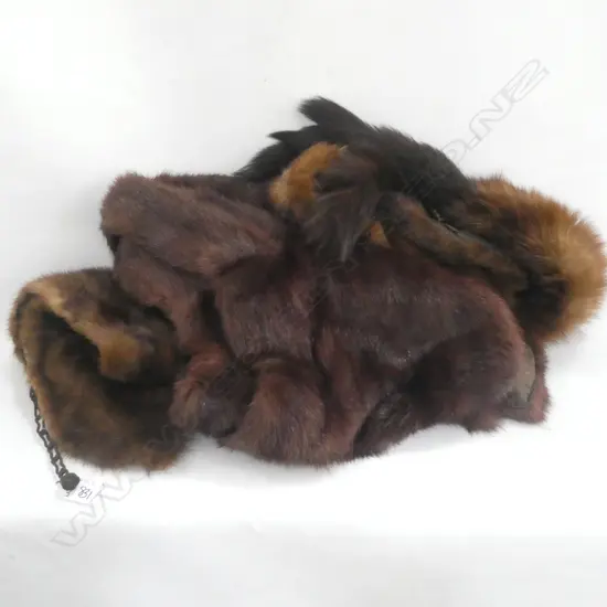 FUR STOLE & 2 FUR COLLARS 