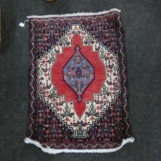 (86G) PERSIAN H/KNOTTED SANANDAJ 910 x 690 mm
