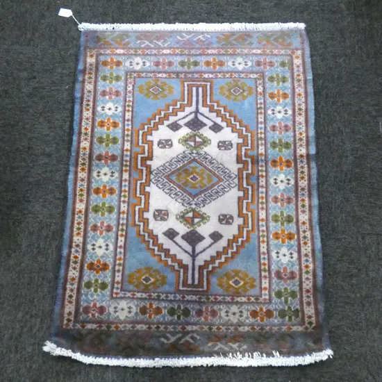 (36A) PERSIAN H/KNOTTED TORKAMAN RUG 900 x 650 mm