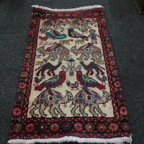 (61G) PERSIAN H/KNOTTED HAMEDAN RUG 890 x 470 mm