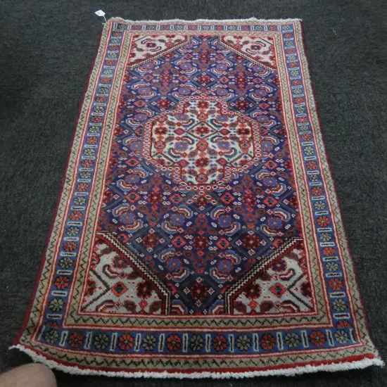(59g) PERSIAN H/KNOTTED ARDABIL RUG 1020 x 620 mm