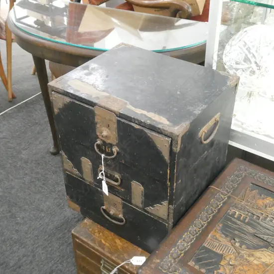 JAPANESE BLACK PAINTED 3 DRAWER SM CHEST 355 X 270 X 400MM