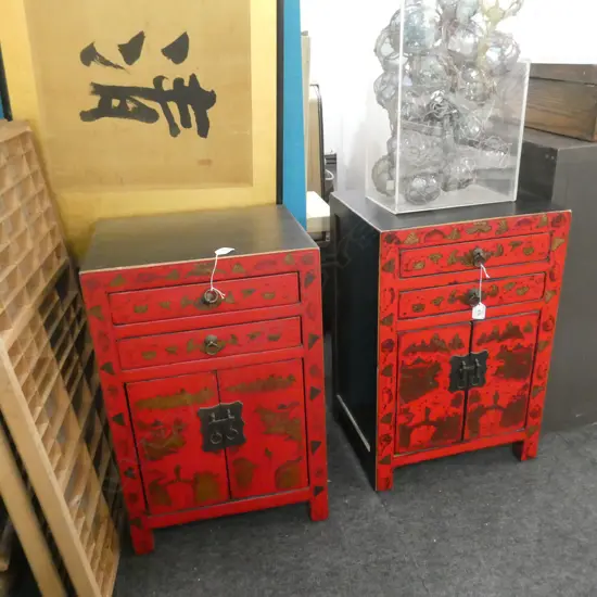 PR ORIENTAL RED & BLACK LACQUER BEDSIDE TABLES 