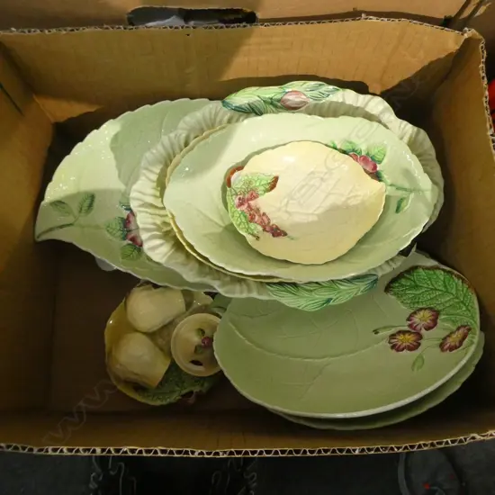 SM BOX LOT ASST. CARLTON WARE PLATES / BOWLS / CONDIMENT SET