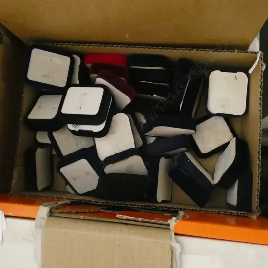 BOX LOT ASST. RING STANDS 