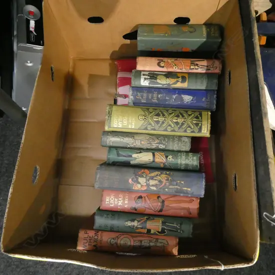 LOT ASST VINTAGE CHILDRENS BOOKS