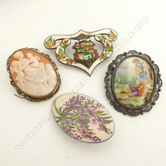 FOUR ANTIQUE BROOCHES, INCL. CAMEO, LIMOGE ETC, LARGEST W. 65MM