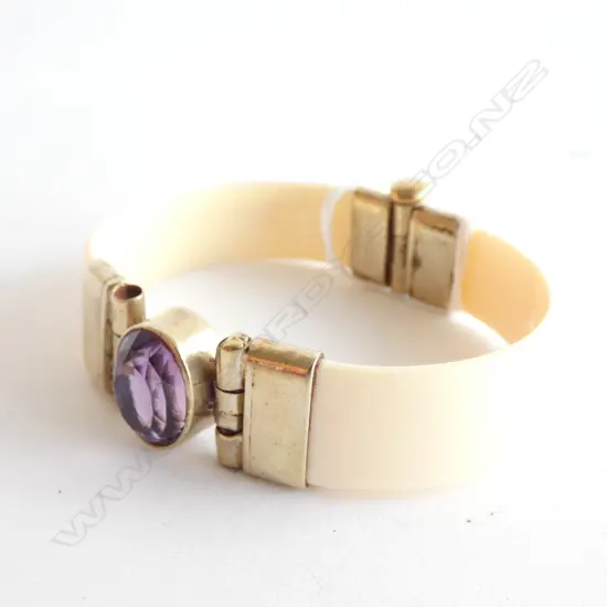 IVORY AND AMETHYST BRACELET