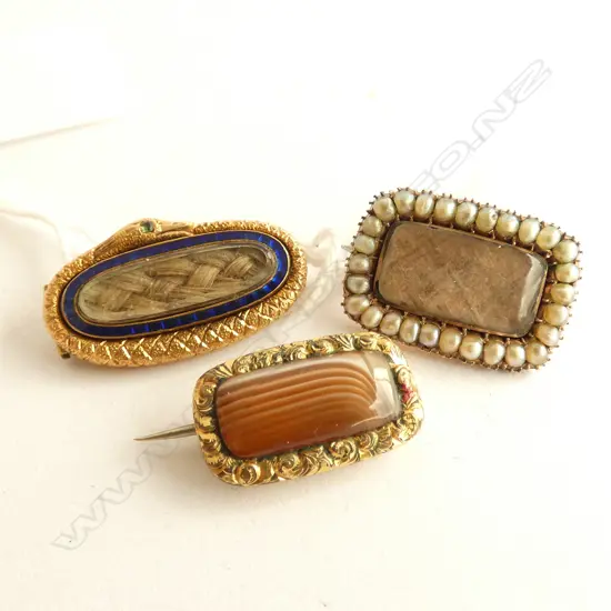3 GEORGIAN MOURNING BROOCHES 