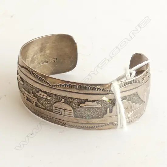 STERLING SILVER 'STORYTELLER' NORTH AMERICAN BRACELET