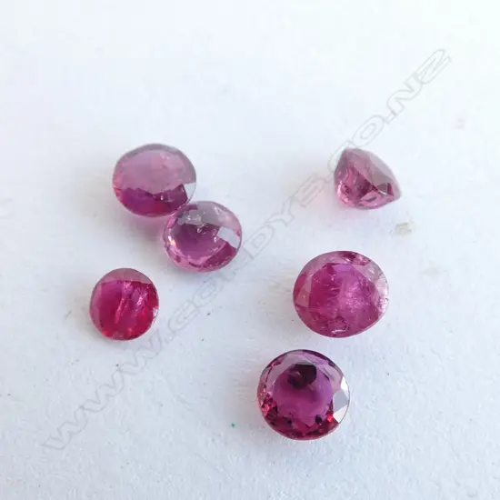 SIX FACETED ROUND RUBIES - 3.15CT