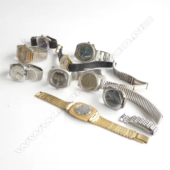 ASST LOT OF GENTS RETRO WATCHES