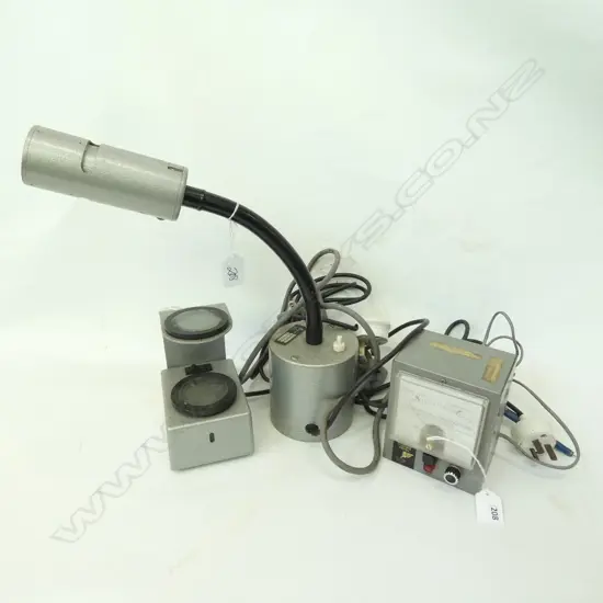 DIPRO DIAMOND TESTING PROBE + 2 JEWELLERS LIGHTS, APPARANTLY WORKING