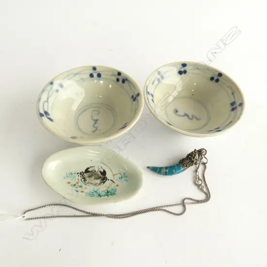 2 MING DYNASTY BOWLS + PIN DISH & NECKLACE