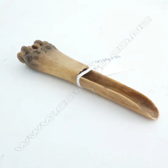 OLD PRIMITIVE CARVED BONE SCOOP - L. 115MM 
