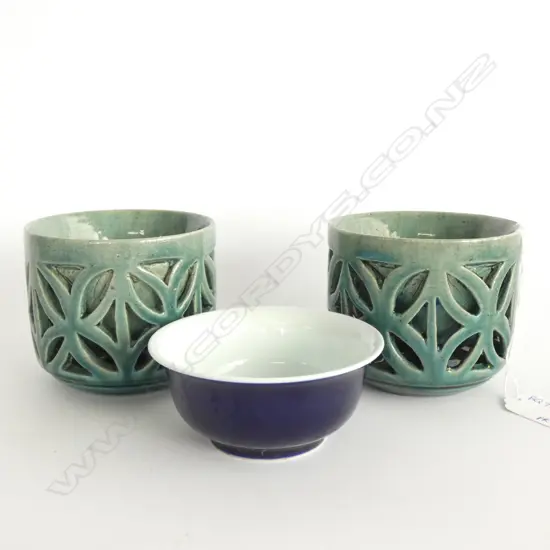 2 MING STYLE GREEN CUPS + BLUE CUP