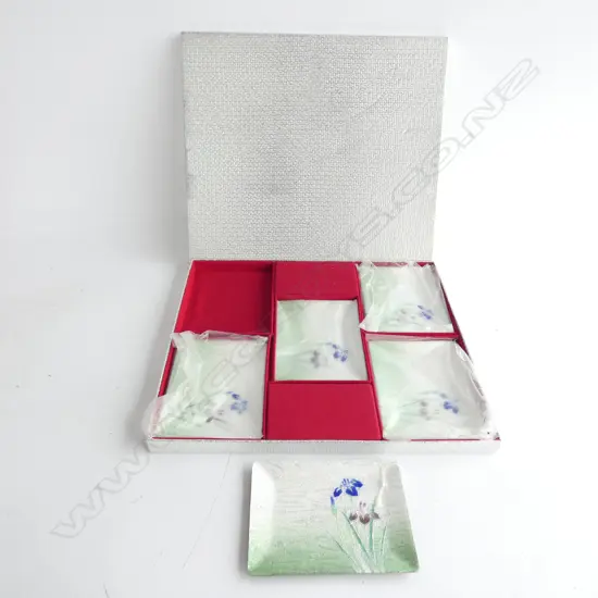BOX SET 5 JAPANESE GLASS PLATES  90 X 115MM