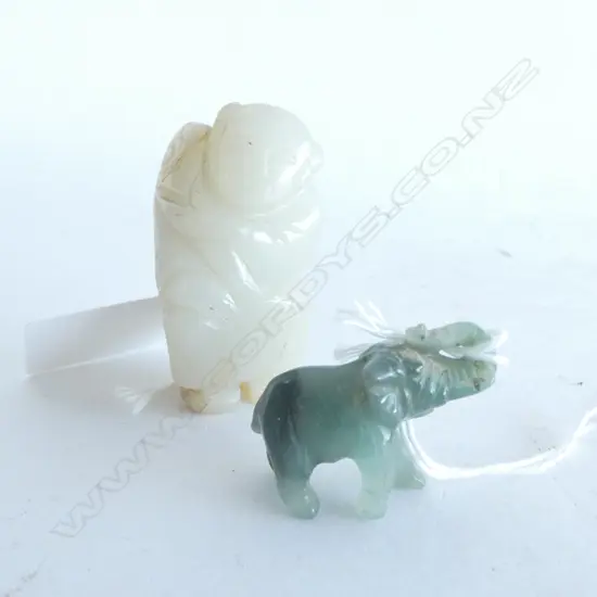 ORIENTAL JADE (?) NETSUKE H. 53MM & SM JADE ELEPHANT L. 36MM 