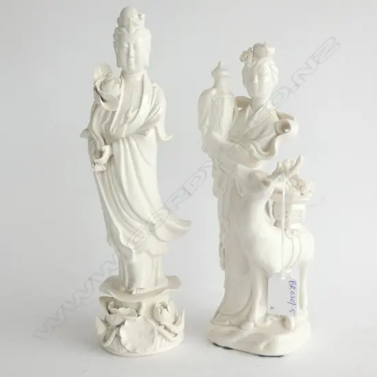 2 BLANC DE CHINE FIGURES H. 300 QUANYIN FINGERS MISSING