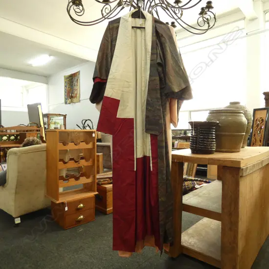 FULL LENGTH SILK KIMONA - BROWN TONE GEOMETRIC PATTERNS