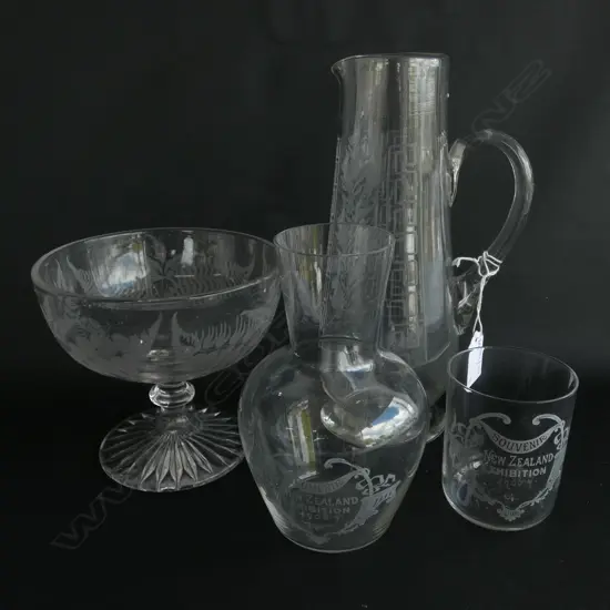 3 PCES EARLY 20thC GLASSWARE; JUG H. 240MM, CARAFE, FOOTED BOWL