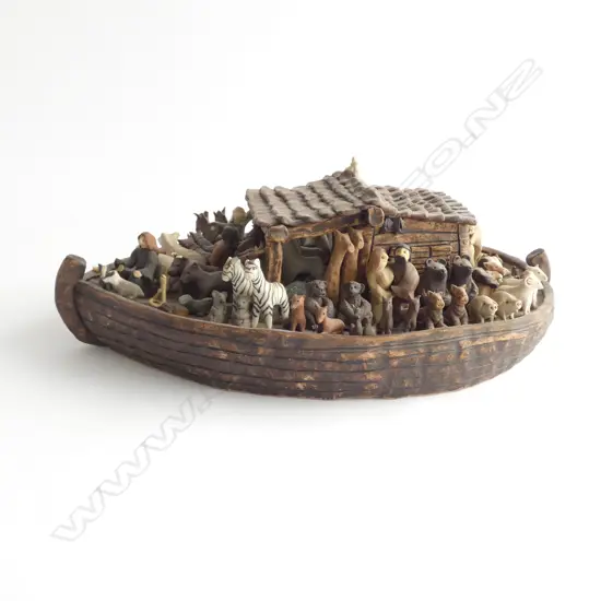 POTTERY NOAH'S ARK - NO MAKERS MARK. NOTE; ONLY HAS ONE KIWI. L. 360MM