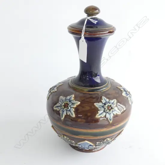 ROYAL DOULTON LIDDED VASE - 'MADE FOR CLAUDIUS ASH LONDON' H. 270MM - CHIP TO RIM OF LID