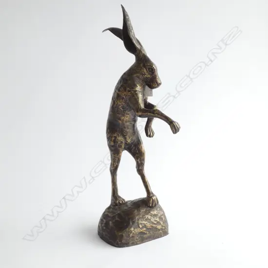 BRASS WITH BRONZE PATINATION BOXING HARE H. 450MM