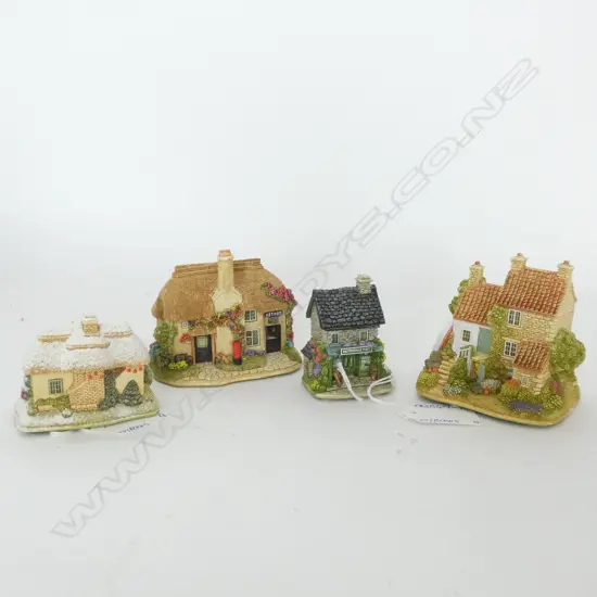 4 LILLIPUT LANE COTTAGES - L3174 / 2957 / 2779 & 2813 - WITH BOXES & CERTIFICATES
