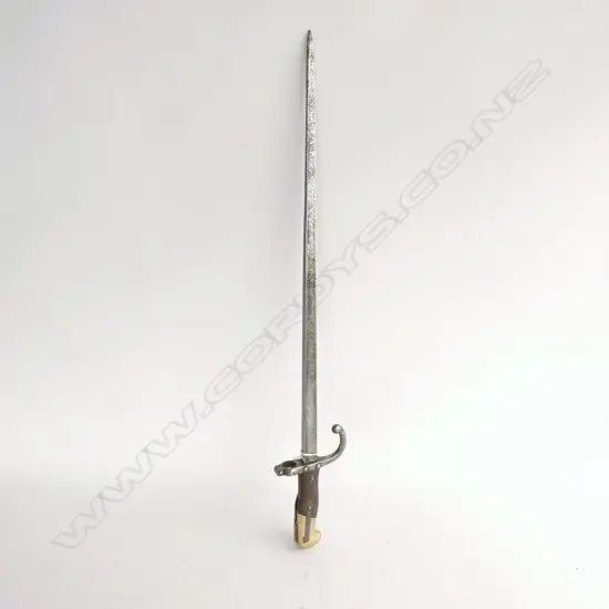 FRENCH GRAS 1874 PATTERN BAYONET - BRASS POMMEL / WOOD GRIPS - L 535MM