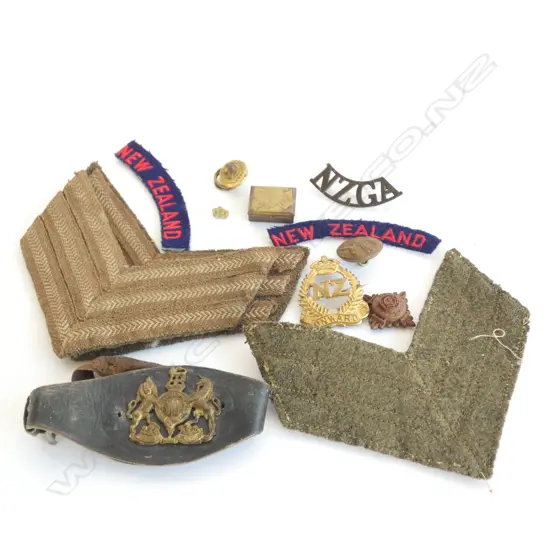 LOT ASST MILITARY BADGES SARGENT'S STRIPS ETC