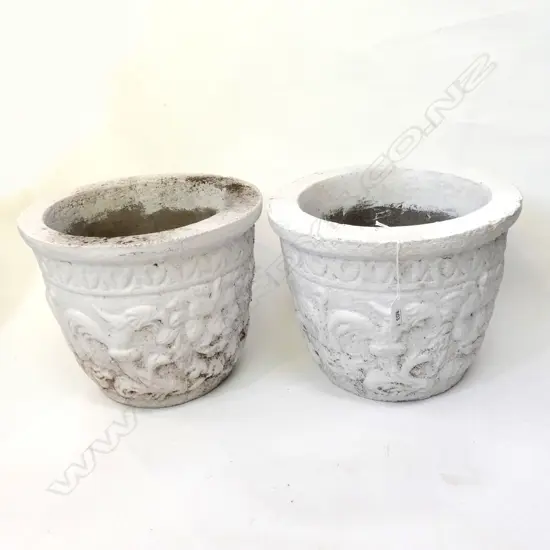 PR WHITE PAINTED CONCRETE PLANTERS 320MM DIA H. 255MM