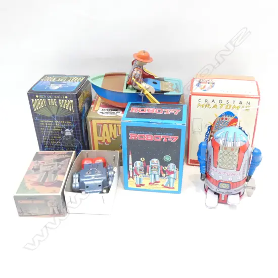 5 TIN ROBOT TOYS 