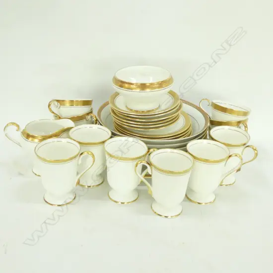 31 PCE AYNSLEY 'ARGOSY' TEA & COFFEE SERVICE