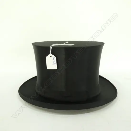 VINTAGE COLLAPSIBLE TOP HAT