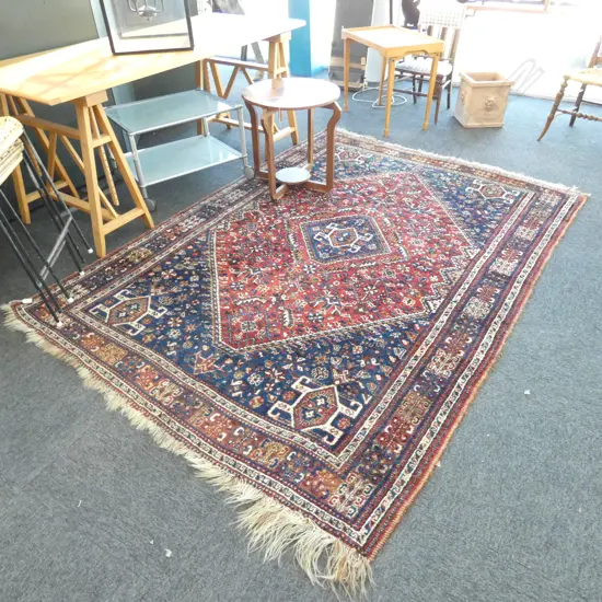 HAND WOVEN SHIRAZ ALL WOOL RUG HIGHLY PATTERNED