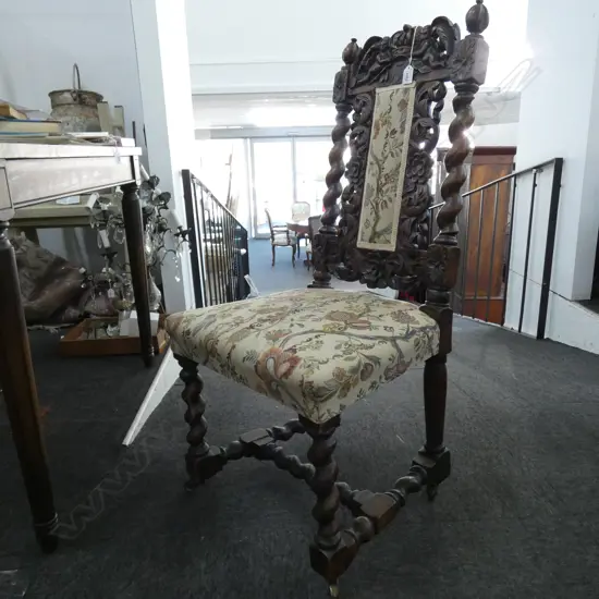 OAK BARLEY TWIST HALL CHAIR