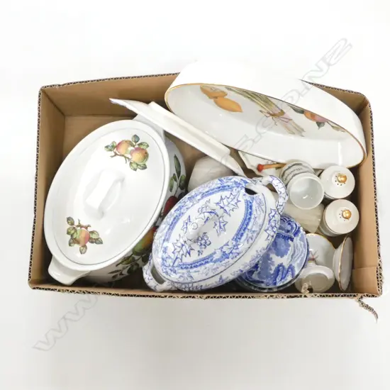 BOX LOT CERAMICS; R/WORCESTER, SPODE ETC