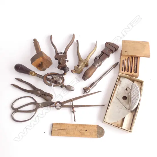ASST. VINTAGE TOOLS 