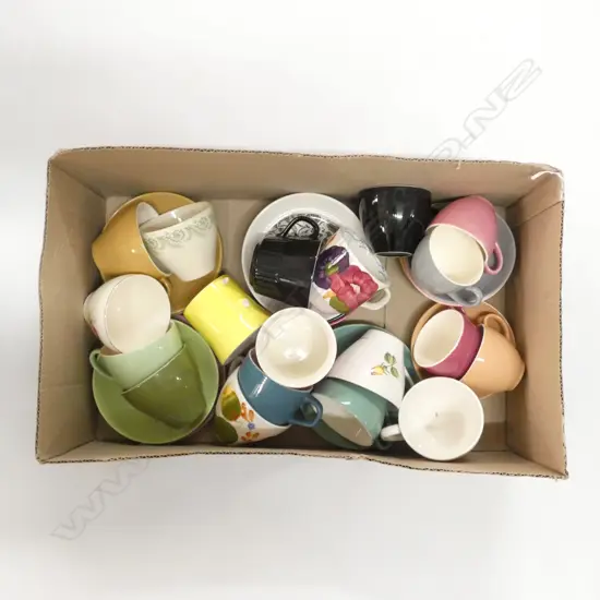 ASSORTED BOX OF CROWN LYNN CUPS & SAUCERS - MOSTLY COLOUR GLAZE 